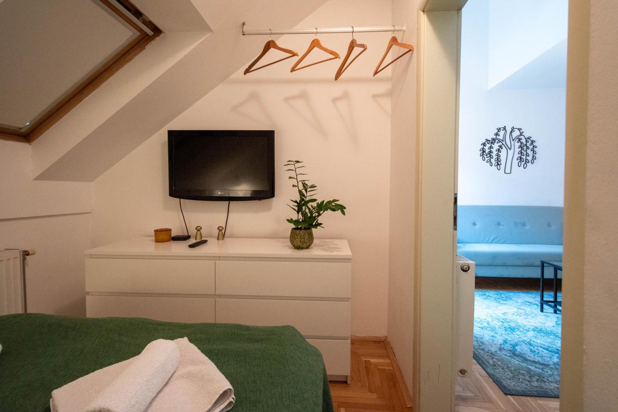 Spacious 1-Bedroom Apartment Novi Sad Eksteriør bilde