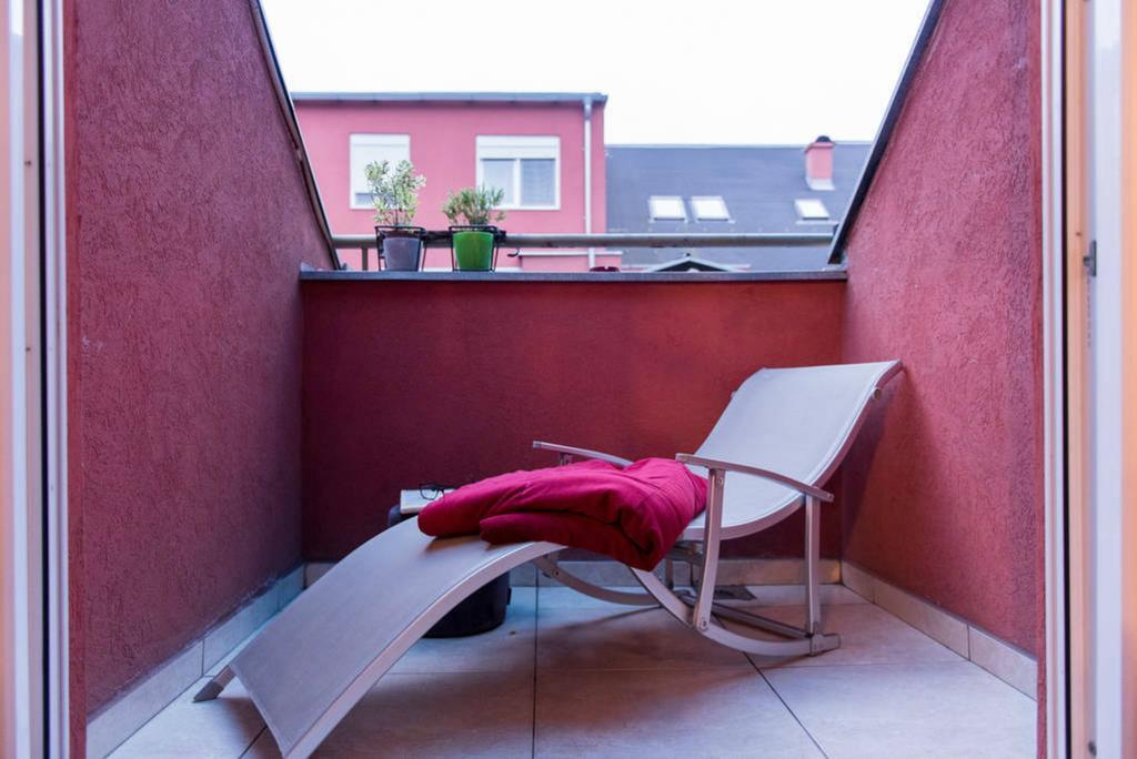 Spacious 1-Bedroom Apartment Novi Sad Eksteriør bilde